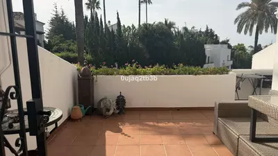 Middle Floor Apartment in Nueva Andalucía