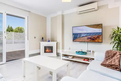 Middle Floor Apartment in Nueva Andalucía