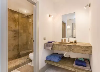 Middle Floor Apartment in Nueva Andalucía