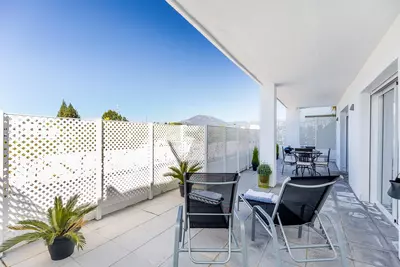 Middle Floor Apartment in Nueva Andalucía
