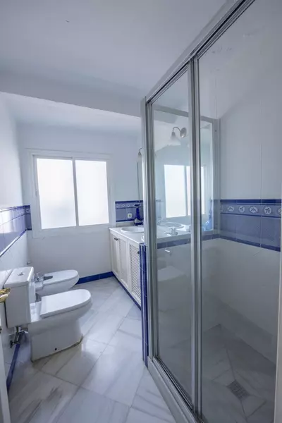 Middle Floor Apartment in Marbella
