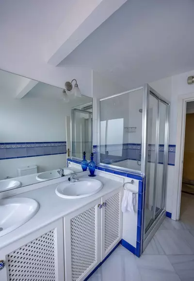 Middle Floor Apartment in Marbella