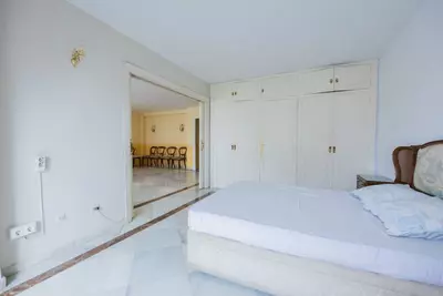 Middle Floor Apartment in Marbella