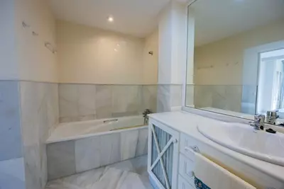 Middle Floor Apartment in Marbella