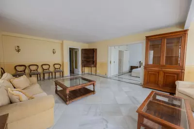Middle Floor Apartment in Marbella