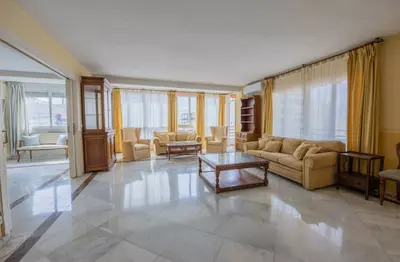 Middle Floor Apartment in Marbella