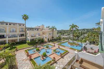 Ground Floor Apartment in Nueva Andalucía