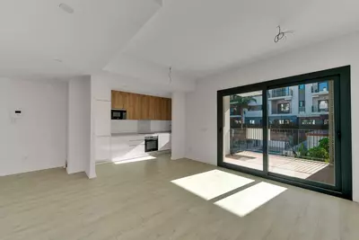 Middle Floor Apartment in Estepona