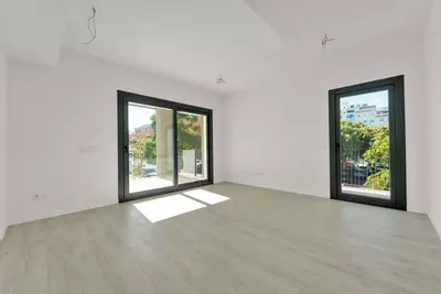 Middle Floor Apartment in Estepona