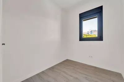 Middle Floor Apartment in Estepona