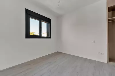 Middle Floor Apartment in Estepona
