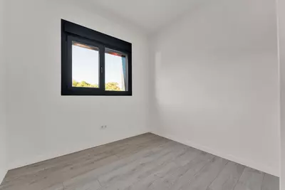 Middle Floor Apartment in Estepona