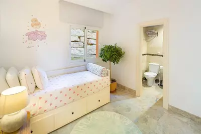 Ground Floor Apartment in Nueva Andalucía