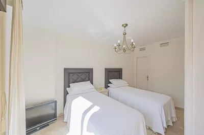 Middle Floor Apartment in Costalita