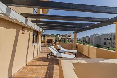 Middle Floor Apartment in Costalita