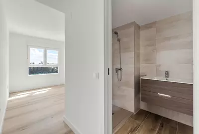 Middle Floor Apartment in Nueva Andalucía