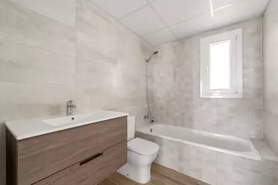Middle Floor Apartment in Nueva Andalucía