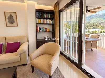 Middle Floor Apartment in Benahavís