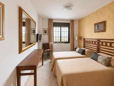 Middle Floor Apartment in Benahavís