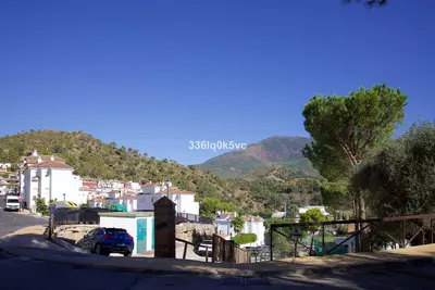 Middle Floor Apartment in Benahavís