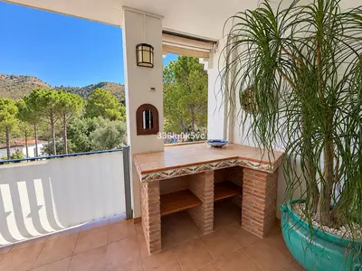 Middle Floor Apartment in Benahavís
