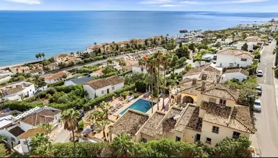 Detached Villa in Estepona