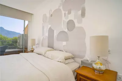Middle Floor Apartment in Nueva Andalucía