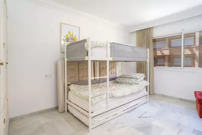Middle Floor Apartment in Nueva Andalucía