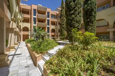 Middle Floor Apartment in Nueva Andalucía