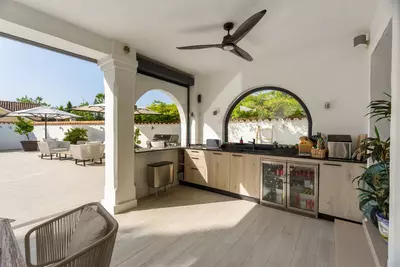 Detached Villa in Nueva Andalucía
