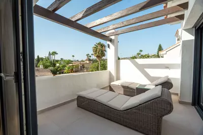 Detached Villa in Nueva Andalucía