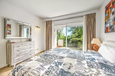 Ground Floor Apartment in Benahavís