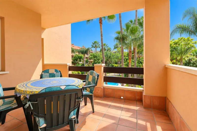 Middle Floor Apartment in Cabopino