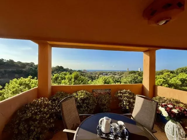 Middle Floor Apartment in Marbella