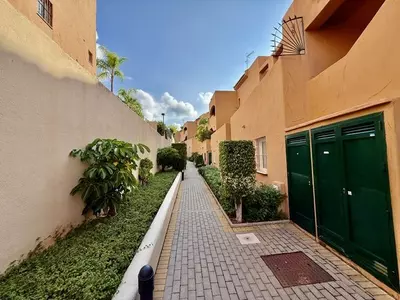 Middle Floor Apartment in Marbella