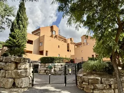 Middle Floor Apartment in Marbella