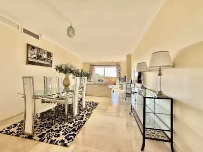 Middle Floor Apartment in Marbella