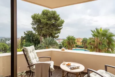 Middle Floor Apartment in Estepona