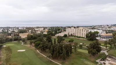Middle Floor Apartment in Estepona