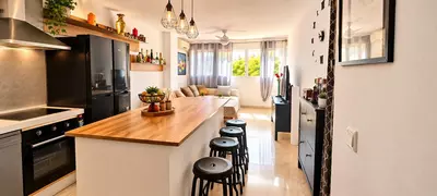 Middle Floor Apartment in Estepona