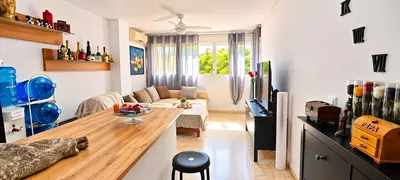 Middle Floor Apartment in Estepona
