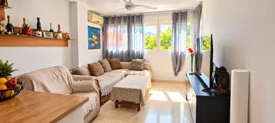 Middle Floor Apartment in Estepona