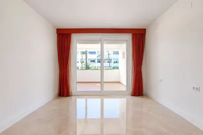 Middle Floor Apartment in Marbella