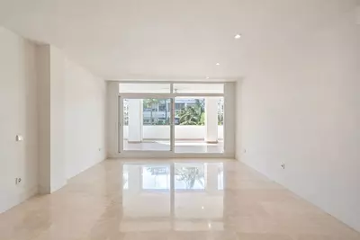 Middle Floor Apartment in Marbella
