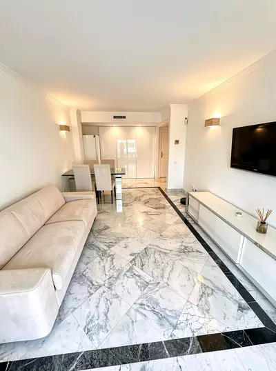 Middle Floor Apartment in Puerto Banús