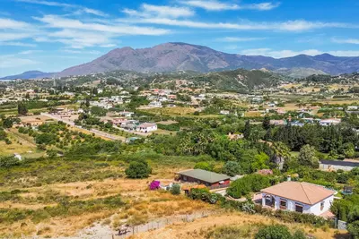 Land with Ruin in Estepona
