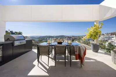 Penthouse Duplex in Nueva Andalucía