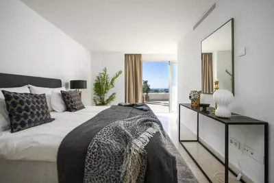 Penthouse Duplex in Nueva Andalucía