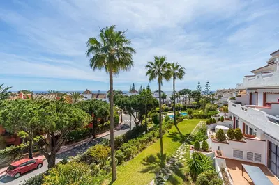 Middle Floor Apartment in Marbella