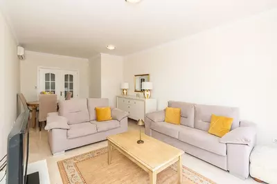 Middle Floor Apartment in Marbella
